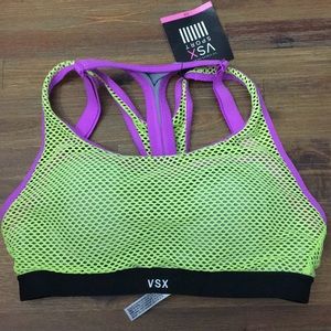 NWT Victoria’s Secret Angel Sport Bra 32B